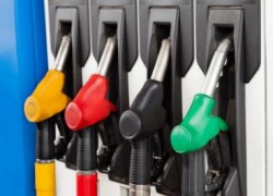 В рознице дешевеет сжиженный газ, а в мелком опте — дизельное топливо