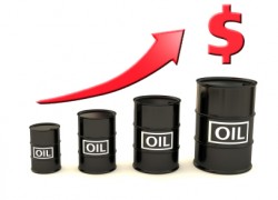 Нефтяные фьючерсы продолжают расти на новостях о сокращении добычи нефти