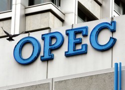 В сентябре ОПЕК вновь увеличила добычу нефти