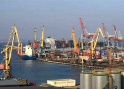 Омелян: портовые сборы будут снижены минимум вдвое