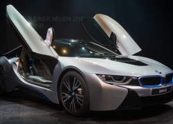 В BMW установили амбициозную цель по продажам электромобилей