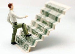 Акцизы на бензин и дизтопливо в России выросли на 6%