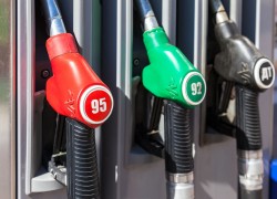 Средние цены на АЗС на светлые нефтепродукты выросли на 41-46 коп/л.