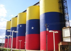 США могут ввести запрет на импорт венесуэльской нефти