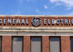 General Electric прекращает поставки энергетического оборудования в Иран из-за санкций Трампа