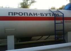 Автомобильное топливо дорожает в мелком опте