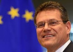 Шефчович провел встречи с делегациями Украины и РФ по их прибытию на трехсторонние переговоры по газу