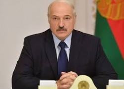 Россия перечисляет Беларуси не все пошлины от реэкспорта нефти — Лукашенко
