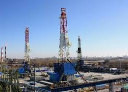 Число нефтегазовых установок в мире в сентябре упало впервые за 5 месяцев
