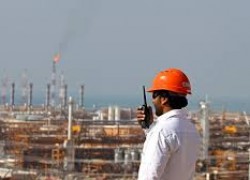 Введение санкций против Ирана может поднять цену нефти на $21 за год