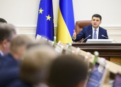 Роботою керівників вугільної галузі – незадоволений, ситуацію будемо виправляти — Гройсман
