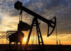 Цены на нефть в постоянной коррекции: Brent — $54,7 за баррель, WTI — $46,27