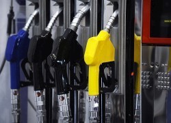 Бензины на украинских АЗС резко подорожали