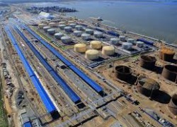 Отгрузка нефти Urals в порту Усть-Луга приостановлена из-за качества сырья — СМИ