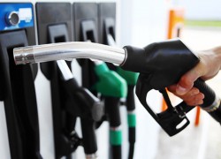 Рівень роздрібних цін на нафтопродукти має корелюватися зі змінами факторів, які впливають на їх формування — АМКУ