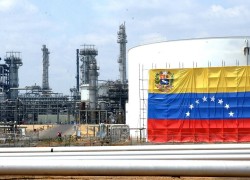 СМИ узнали о продаже Венесуэлой нефти по $5–10 за баррель