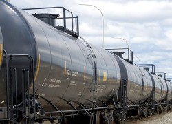 Нефть на физическом рынке Европы подорожала из-за сокращения поставок из РФ