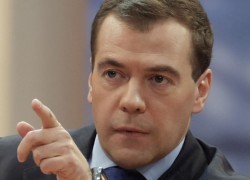 Медведев напомнил обязательства НОВАТЭКу