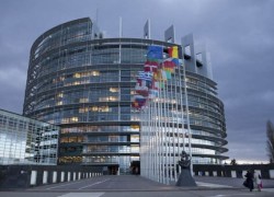 Европарламент призвал ужесточить санкции против России и остановить «Северный поток-2″