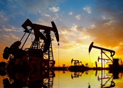 Нефть дешевеет в ожидании данных о запасах в США