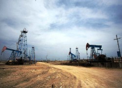 За перші два місяці року імпорт нафті в Україну збільшився майже вдвічі