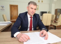 НАЗК очікує, що контракт з Вітренком буде розірваний вже цього тижня