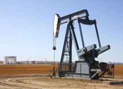 Нафта Brent коливається в межах $70-72 за барель