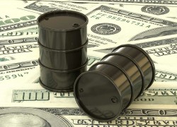 2021-12-28: Ціни на нафту продовжують зростати