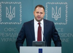 Украина стала лидером процесса введения санкций против нефти и газа РФ, — Ермак