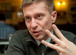 Общественность требует моратория по росту акцизного сбора на бензин