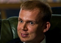 Клименко надувает Азарова ради Курченко