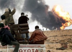 Ливийские повстанцы «отбили» себе нефтяную компанию