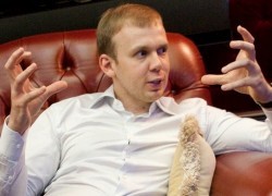 Подозреваемый в мошенничестве Курченко покупает сеть АЗС в Крыму