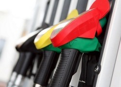 За выходные в Крыму резко подешевел бензин