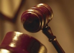 Конфискованные у Курченко 80 тыс. т бензина продадут на аукционе