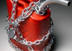 Справедливая цена бензина А-95 евро должна быть 14,1 грн/л, — АМКУ