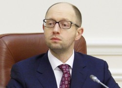 Яценюк подтвердил поставки газа в Украину компанией Shell