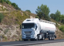 Бензины в мелком опте за день немного подорожали, а дизтопливо подешевело