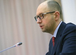 Яценюк призвал G-7 поддержать Украину в газовых переговорах с Россией