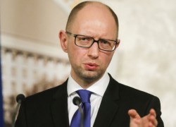 Яценюк поручил пересмотреть нормы потребления газа