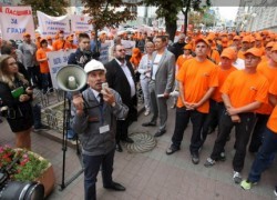 Псевдомитингующие под НАКом и Минэнергоугля не знают, за что они митингуют