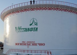 День хранения нефти на заводах Коломойского стоит как ремонт одного резервуара «Укртранснефти»