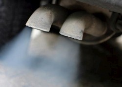 Mercedes-Benz обвинили в занижении данных о выбросах оксидов азота в атмосферу