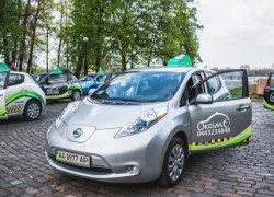 В Киеве заработала служба электротакси