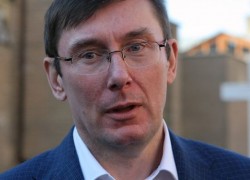 Генпрокурор: Онищенко позволили убежать