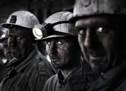 Выделение 200 тыс грн шахтерам должны одобрить в Верховной Раде