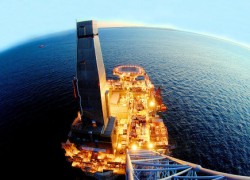 РФ и Саудовская Аравия подписались поддерживать стабильность на рынке нефти