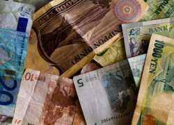 Рост курса валюты на межбанке притормозился