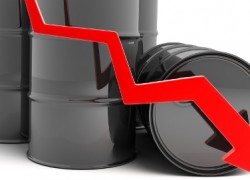 Нефтяные фьючерсы продолжают дешеветь на данных статистики Минэнерго США