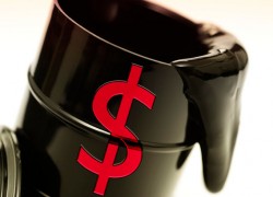 Нефтяные фьючерсы дешевеют на данных Минэнерго США